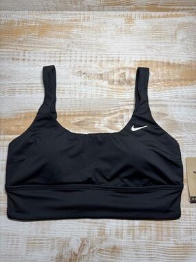 Nike Black Essential Scoop Neck Bikini Top in Size Large